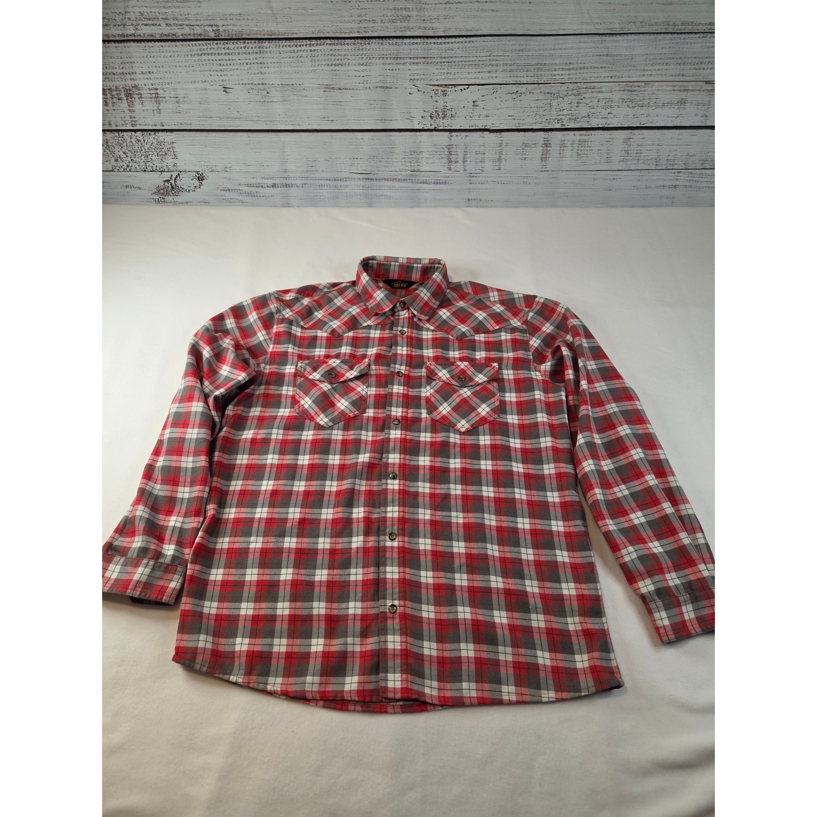 Orvis Trout Bum Men\'s Flannel Fishing Red Gray Plaid Pearl Snap LS Size L