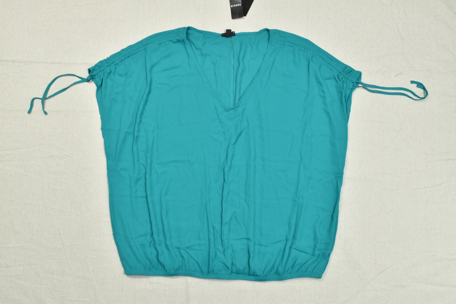 Torrid Women\'s Size 2 2X Fanfare Green Georgette Dolman Shirring Tie Blouse NWT Torrid Women\'s Size 2 2X Fanfare Green Georgette Dolman Shirring Tie Blouse NWT