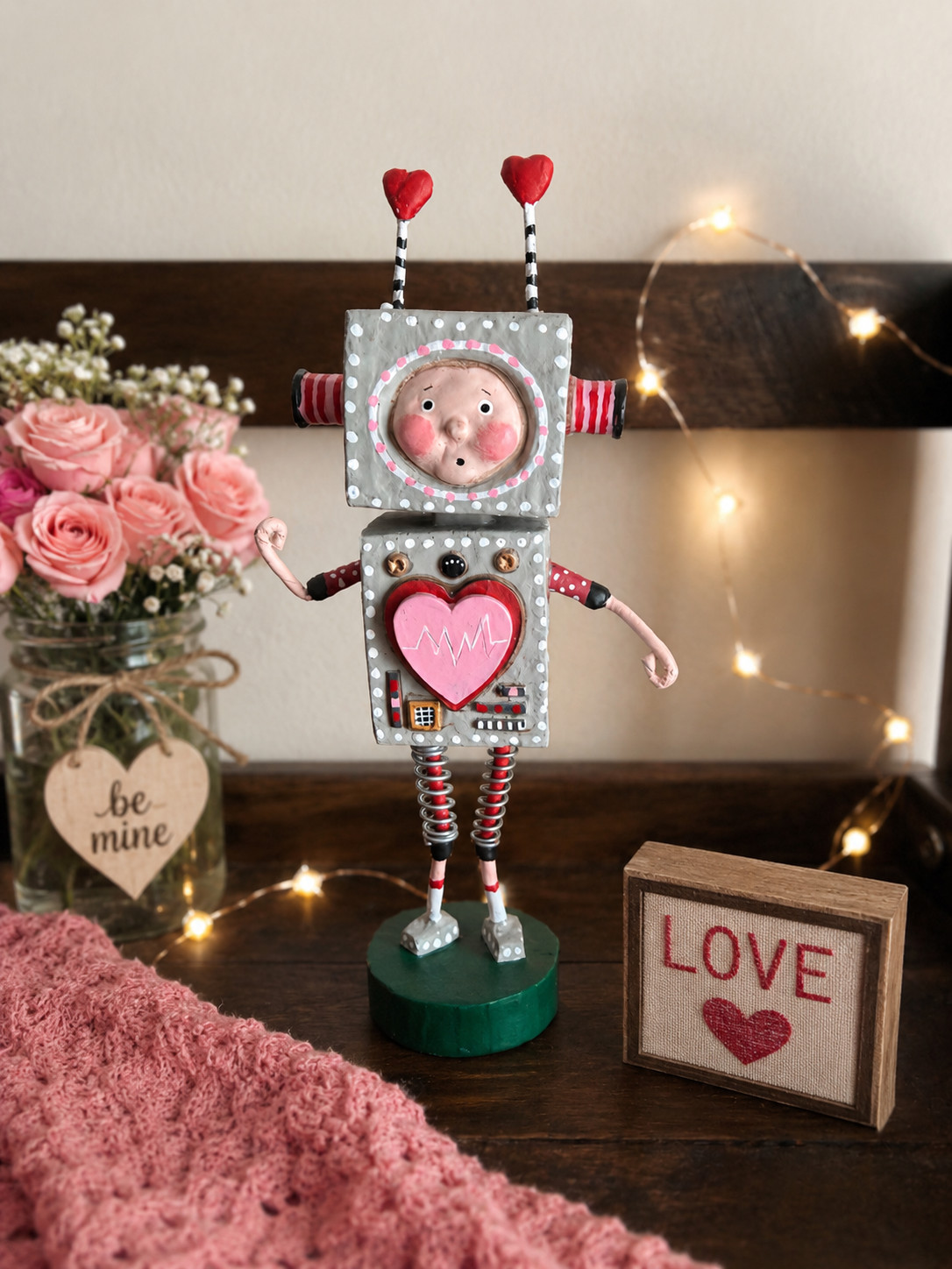 Lori Mitchell Valentines Day Love Machine Figurine 8\ Lori Mitchell Valentines Day Love Machine Figurine 8\