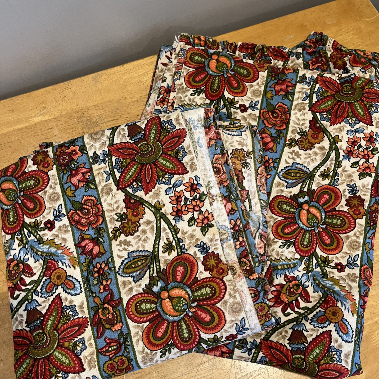 Vtg Floral Jacobean Curtains Pinch Pleaded Heavy Barkcloth Fabric Set Of 2 70s