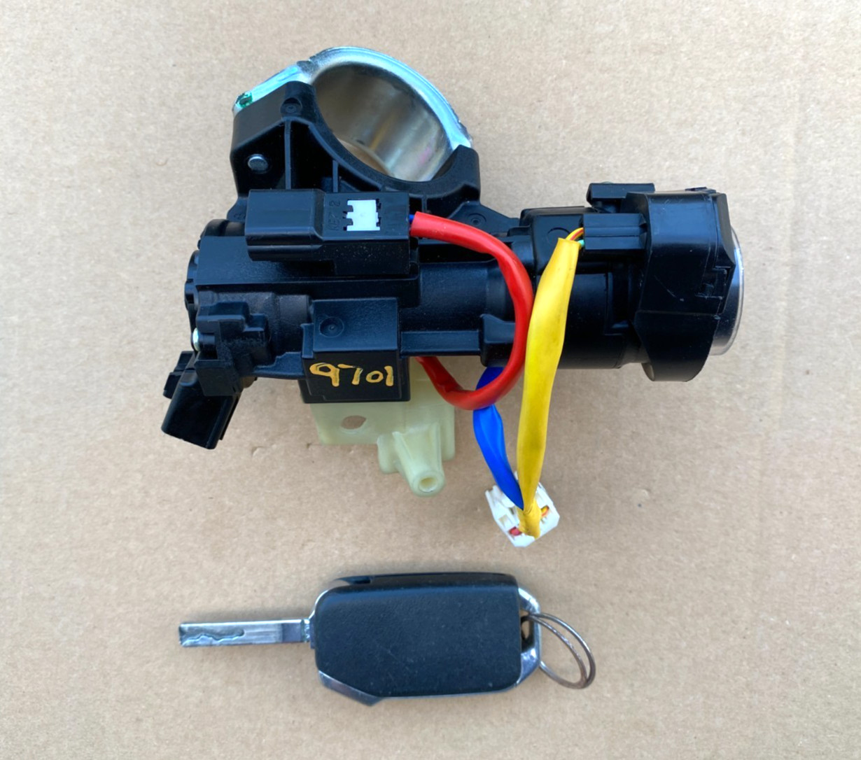 2019 - 2021 KIA FORTE IGNITION SWITCH LOCK W/ KEY CYLINDER OEM 81910-M7100