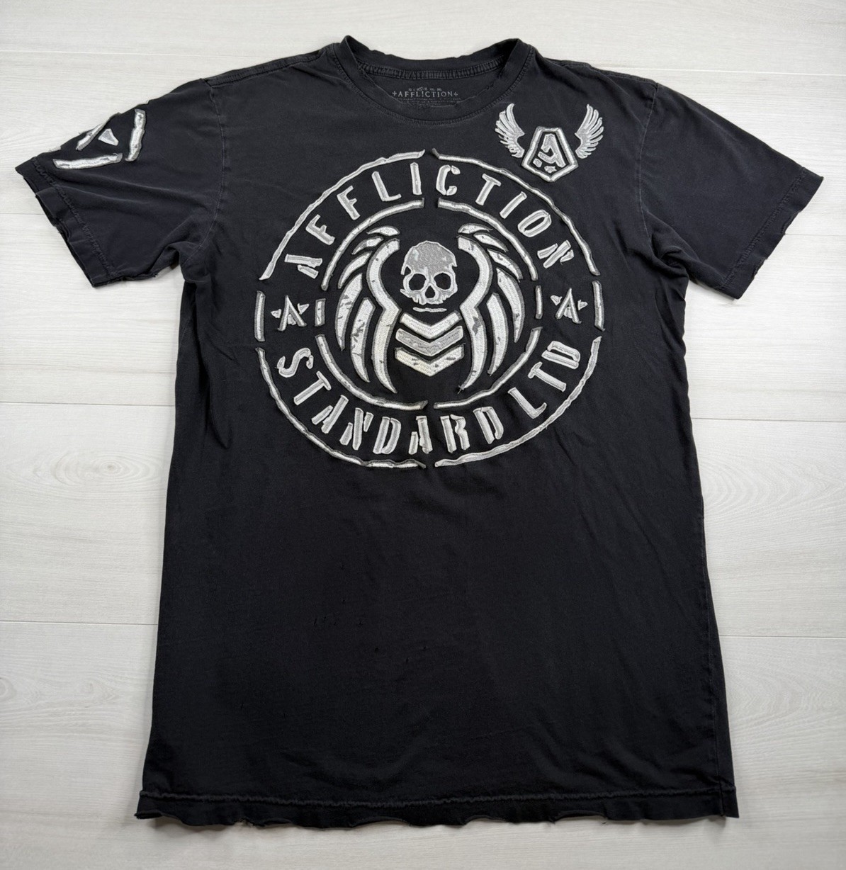 Affliction Buckle T Shirt Black Distressed Skull Wings Biker Metal Y2K Mens L
