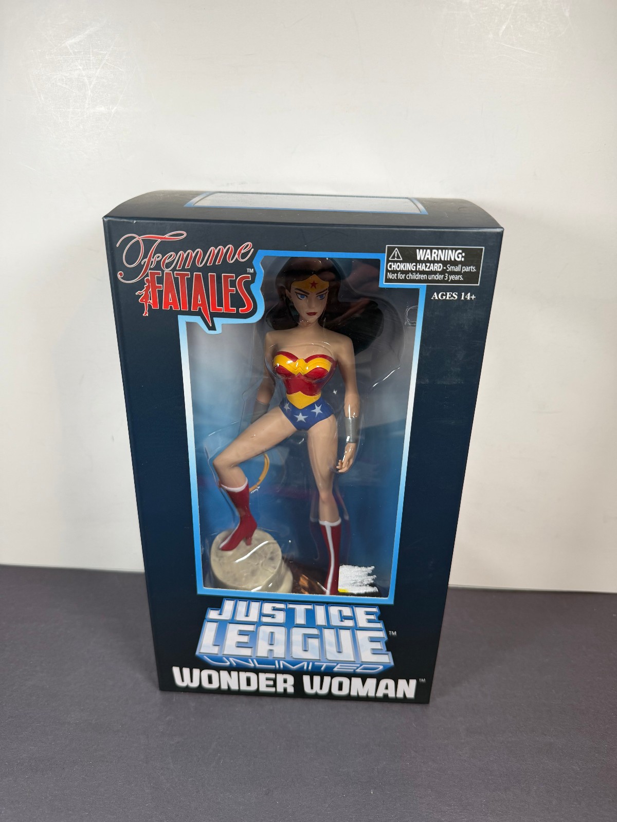 Diamond Femme Fatales Justice League Unlimited WONDER WOMAN Figure Statue 2015
