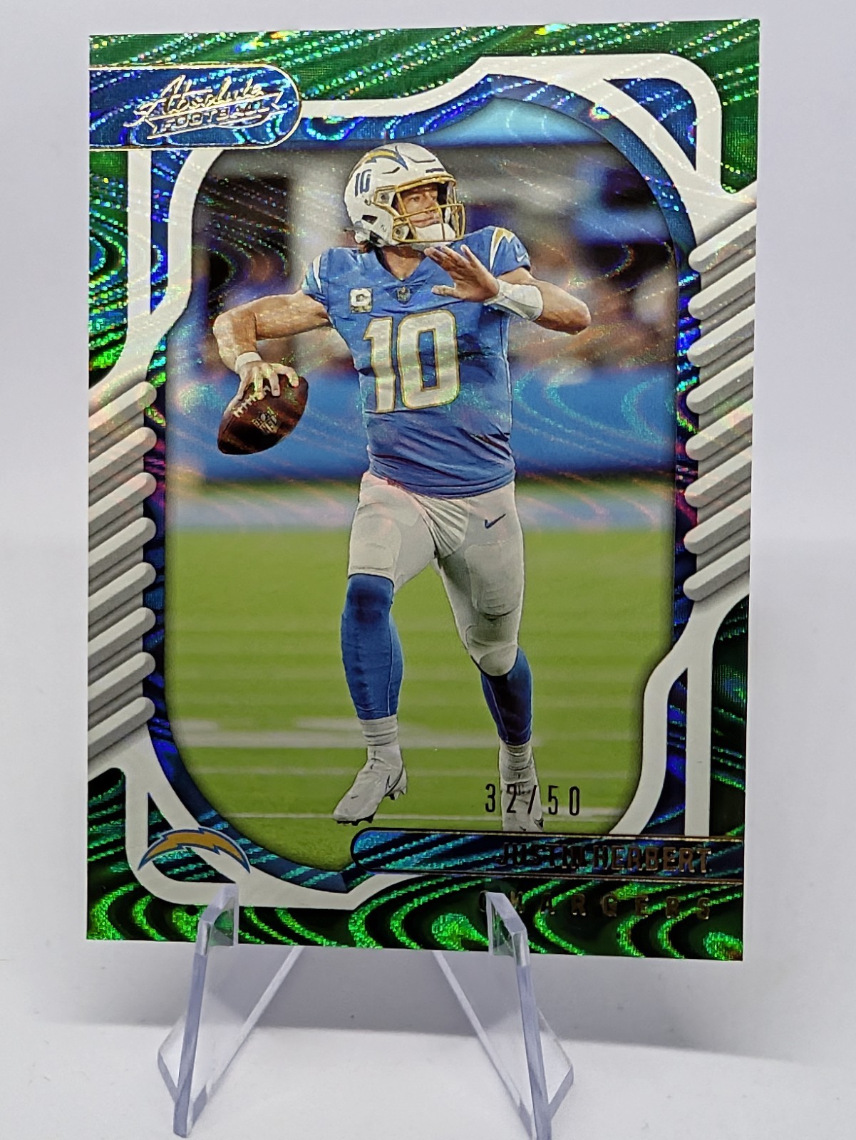 2022 Panini Absolute - Justin Herbert #87 Green Waves/50 EXTREMELY RARE INSERT🔥 2022 Panini Absolute - Justin Herbert #87 Green Waves/50 EXTREMELY RARE INSERT🔥