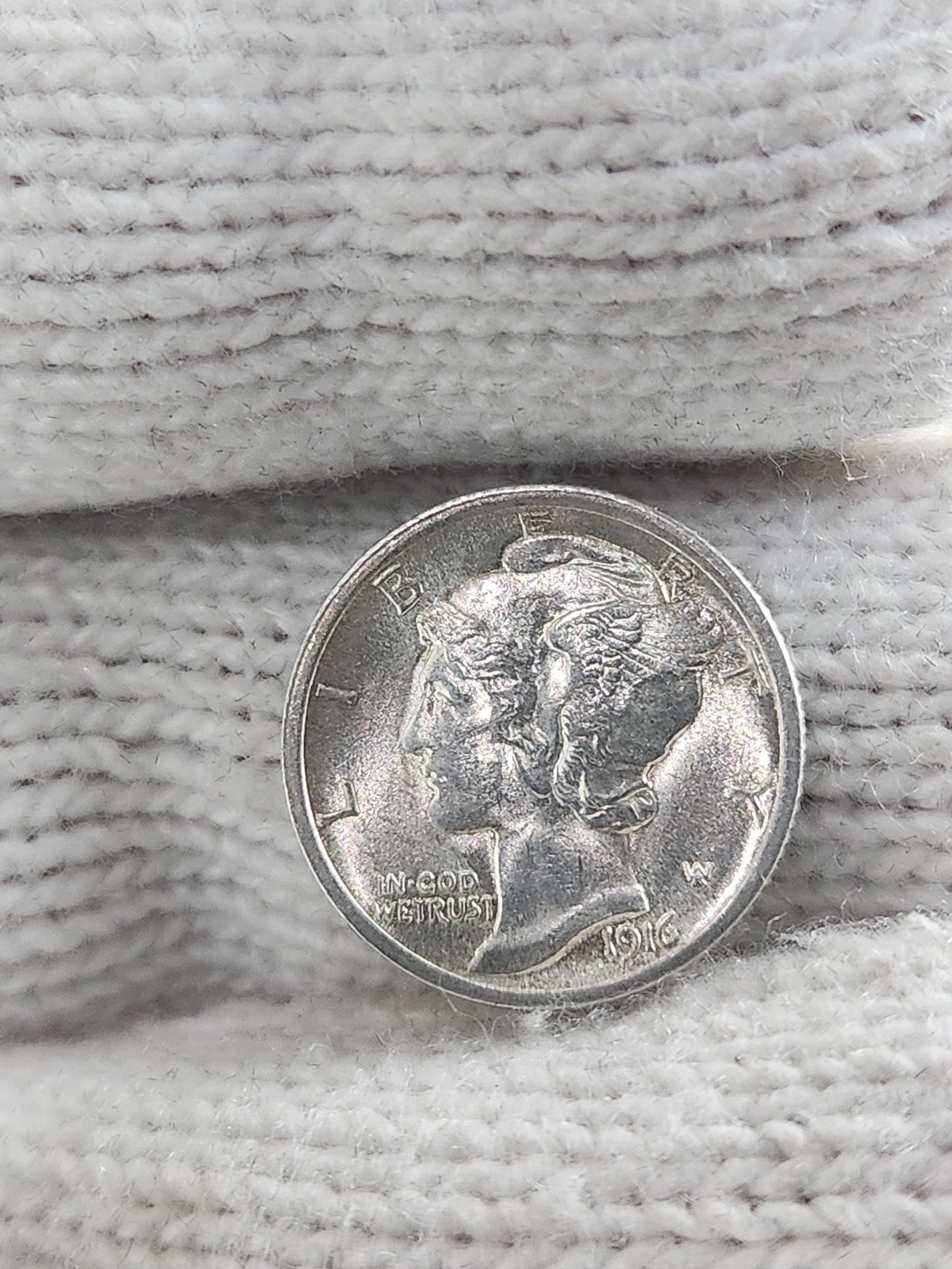 Amazing BU FSB 1916-P Silver Mercury Dime with Full Split Bands (VIDEO) [001405]