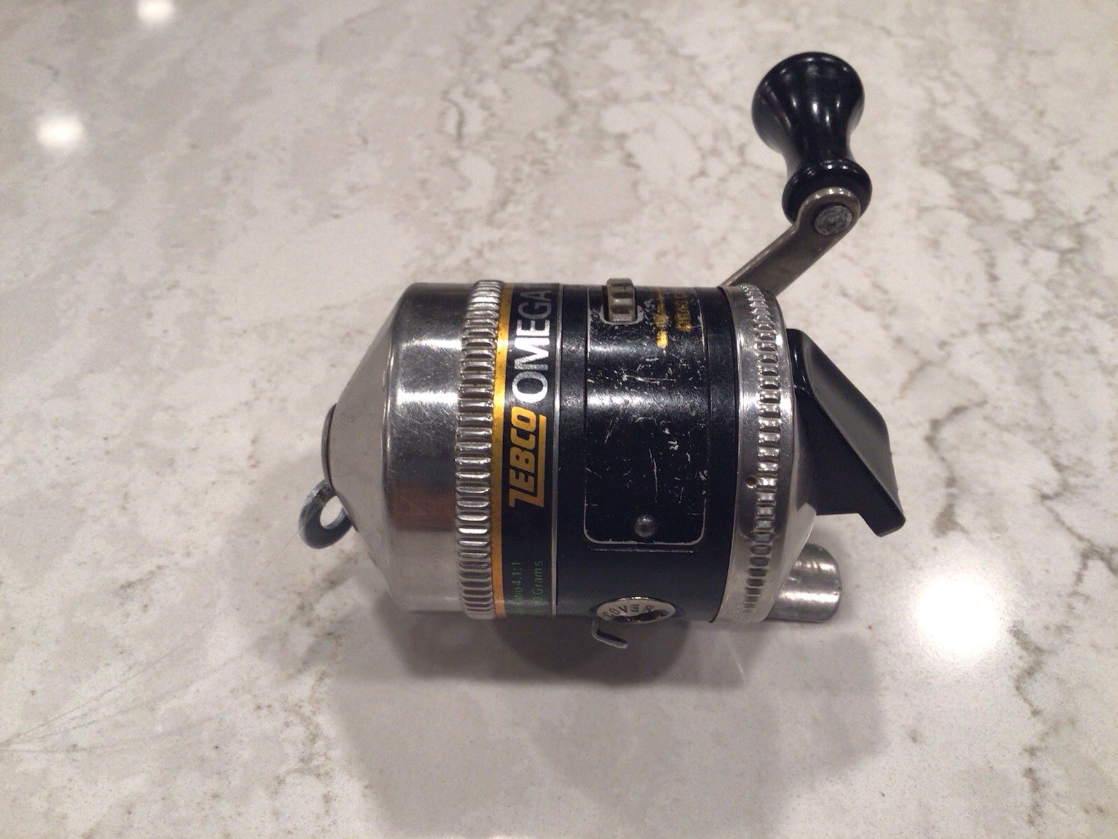Zebco Omega 113  Micro - Vintage Spincast Fishing Reel
