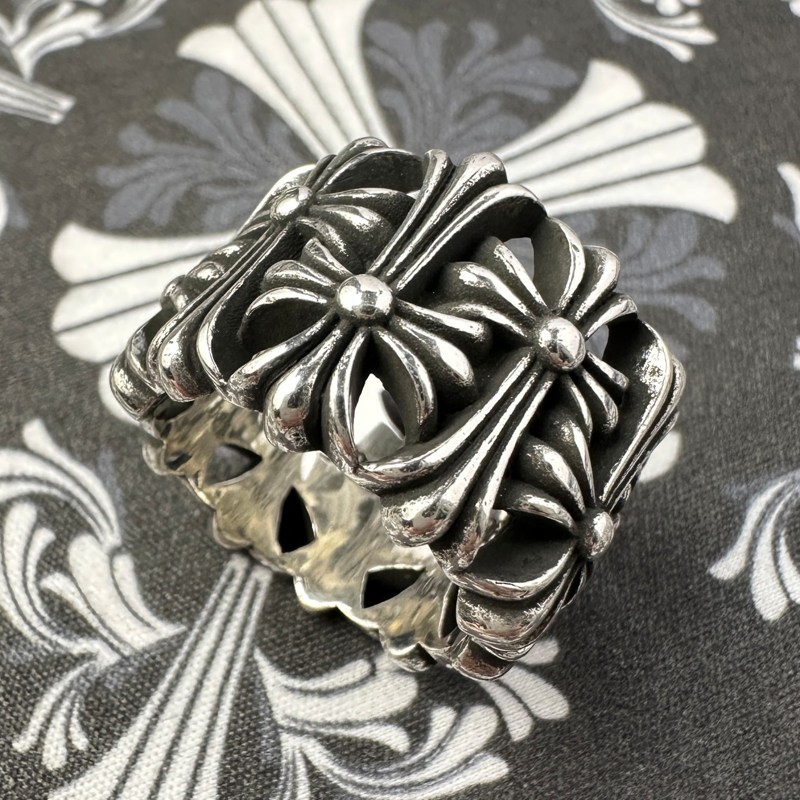 Chrome Hearts Vintage Silver Cemetery Multi Cross Motif Ring Size 10 US