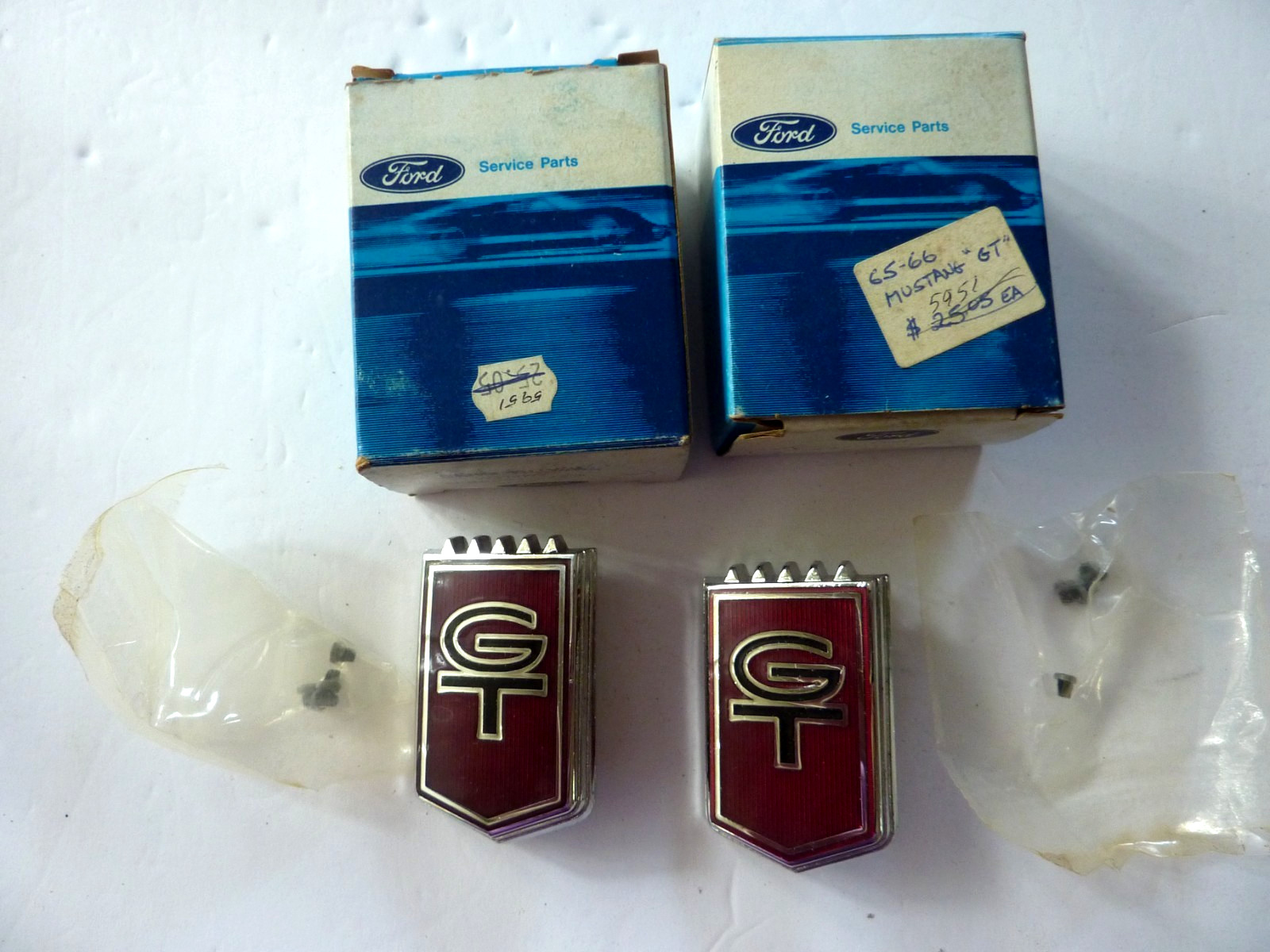 65 66 Mustang 2 NOS GT Fender Emblems (C5ZZ-16098-D)1965 1966