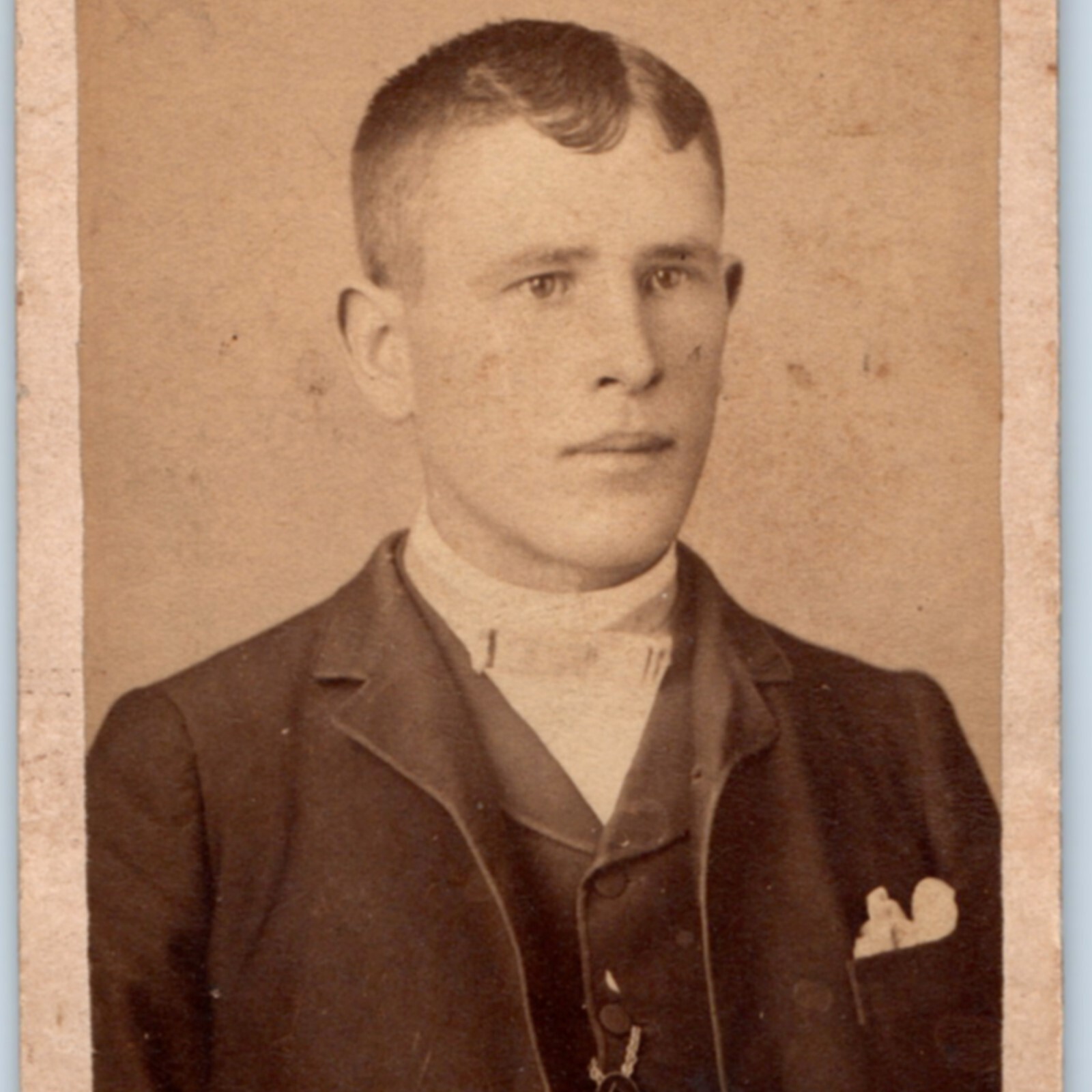 c1870s Wapakoneta OH CDV Photo Card Young Man Suit Bow Tie Portrait 4\