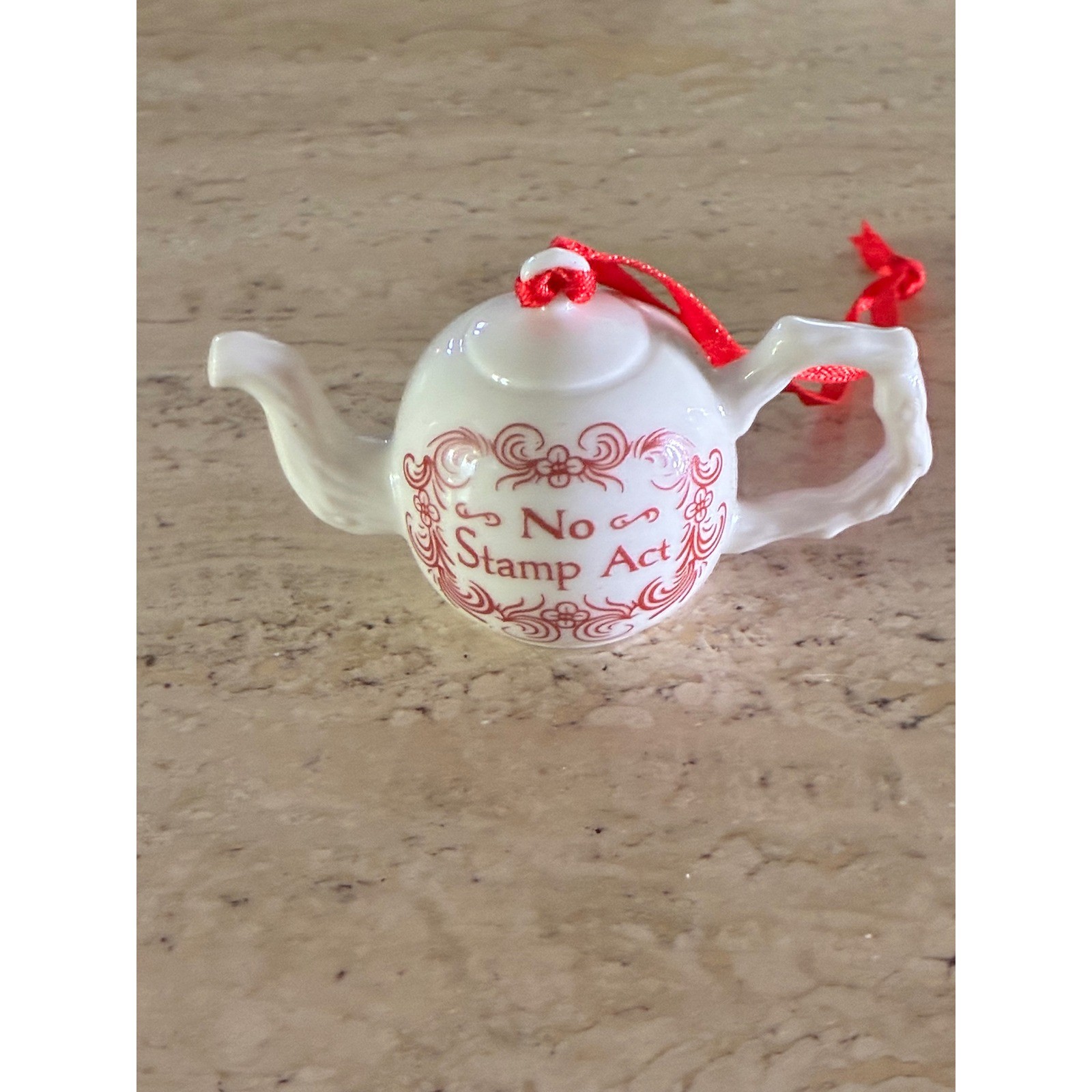 Colonial Williamsburg No Stamp Act Miniature Teapot Ornament 2015 White Red CWF