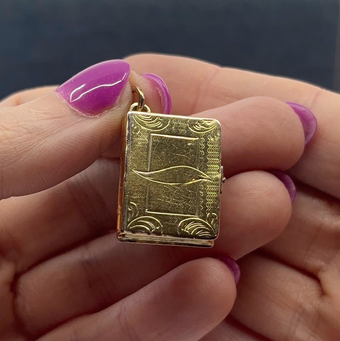 Antique Victorian 14K Gold Book Locket Rock Crystal Photo Frames