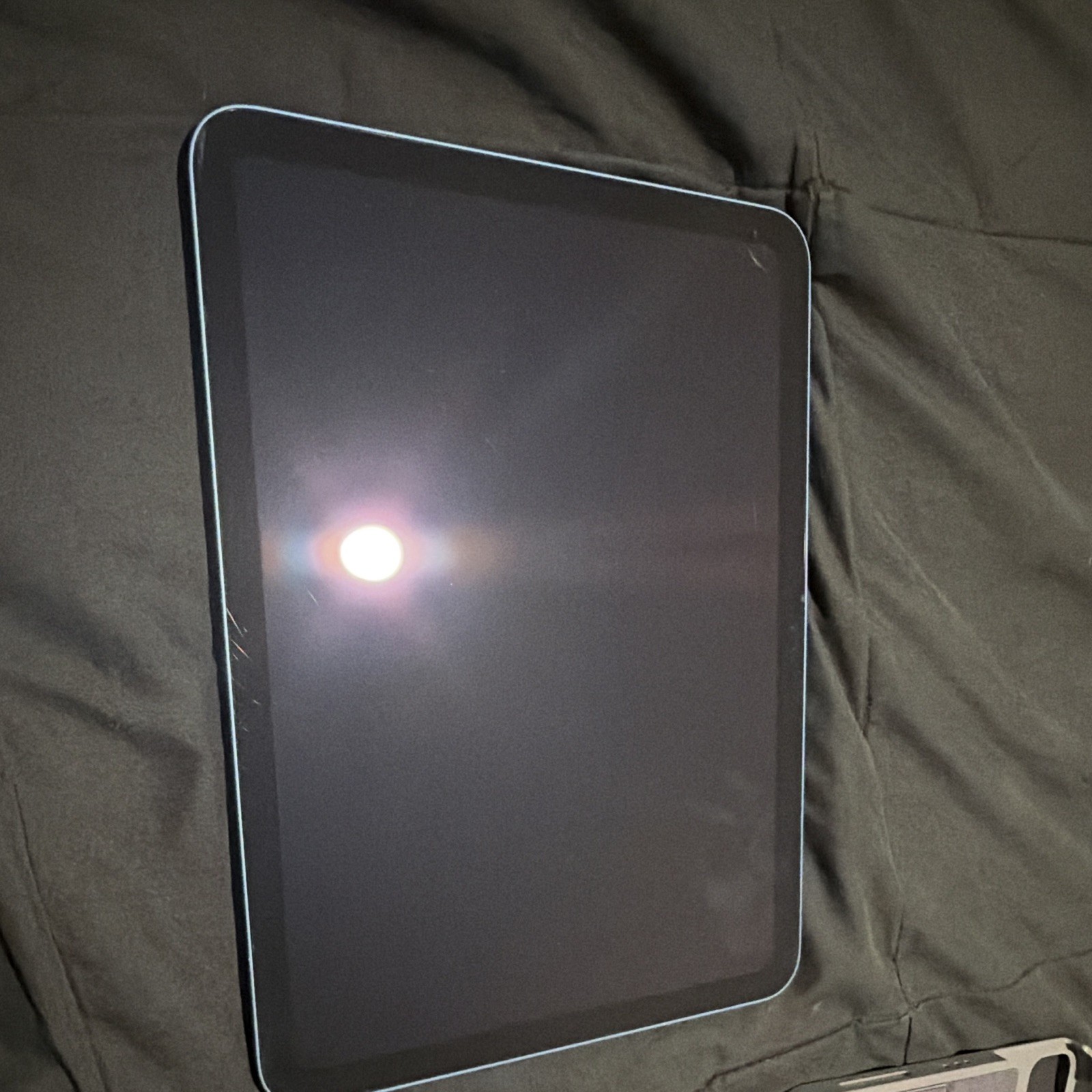 Apple iPad 10.9 in 64GB Wi-Fi Wireless Blue Tablet Apple iPad 10.9 in 64GB Wi-Fi Wireless Blue Tablet