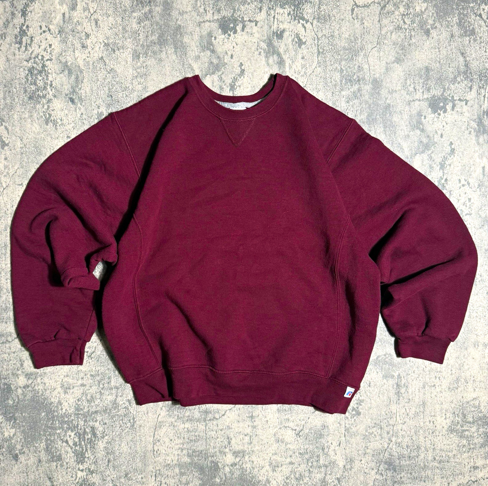 Vintage Russell Athletic Men\'s Burgundy Fleece Pullover Crewneck V-Stitch M Vintage Russell Athletic Men\'s Burgundy Fleece Pullover Crewneck V-Stitch M