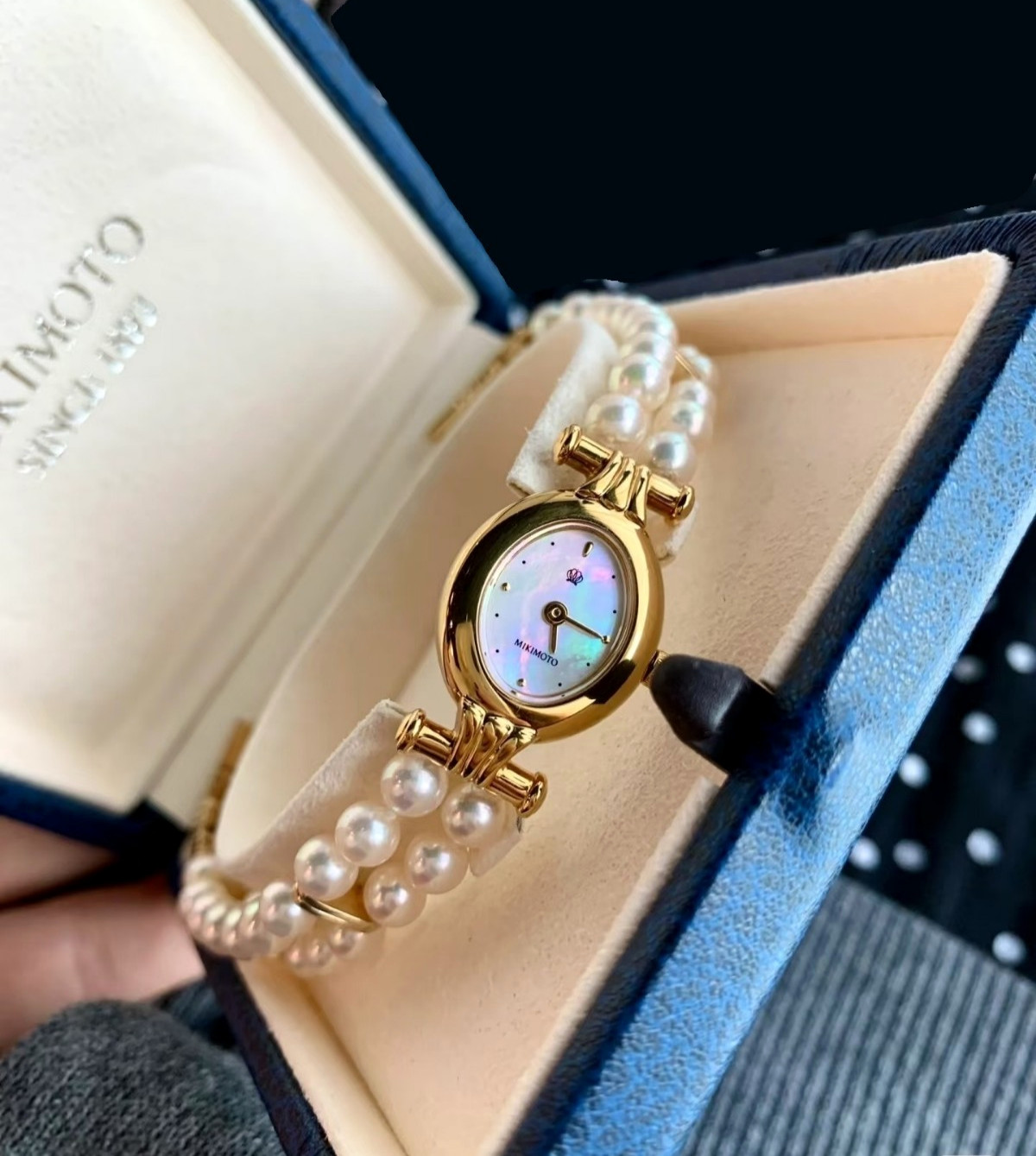MIKIMOTO Women’s Watch – Elegant Pearl Strap Luxury Timepiece MIKIMOTO Women’s Watch – Elegant Pearl Strap Luxury Timepiece