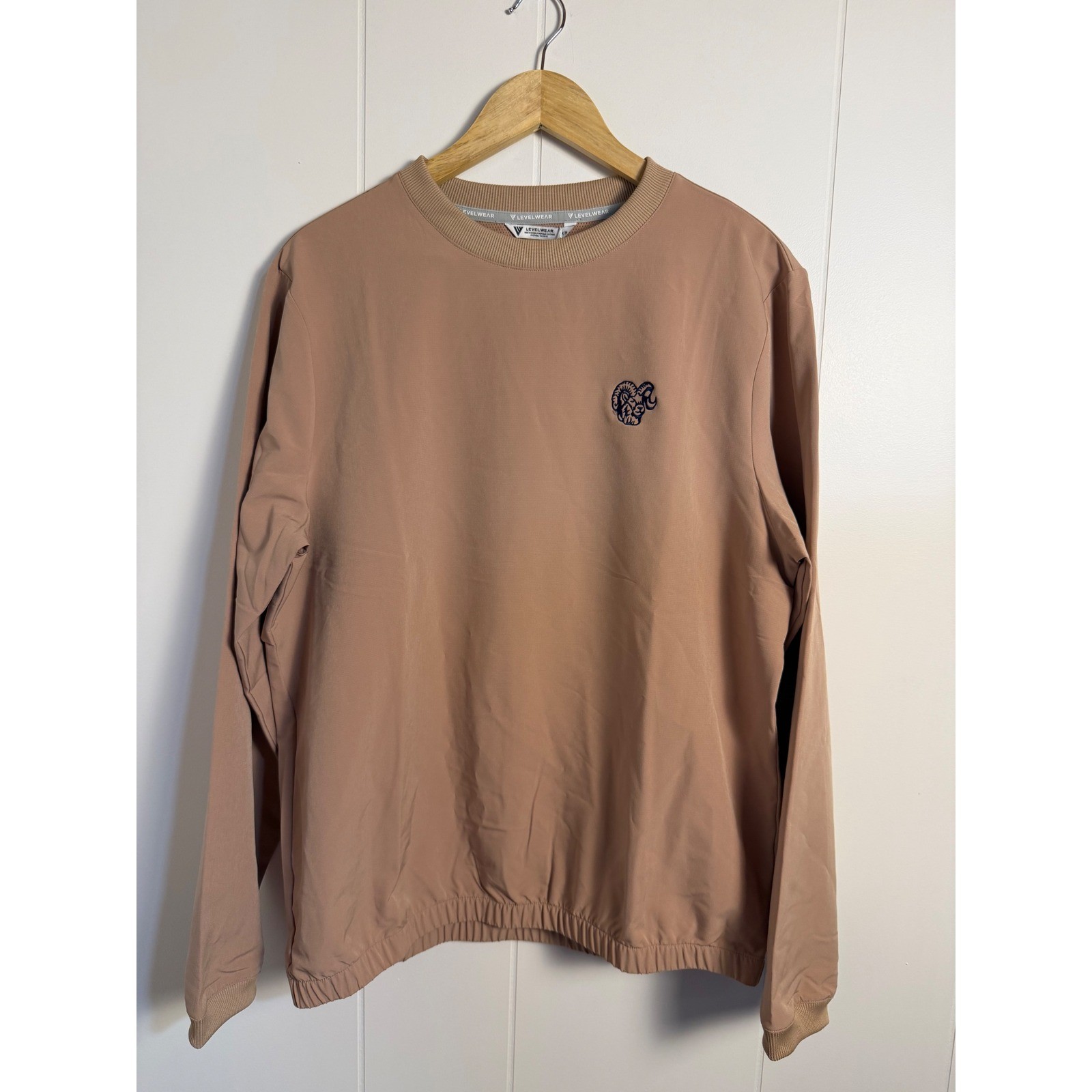 Levelwear Action Crew Pullover Medium Warm Taupe Embroidered Ram WL52L Technical