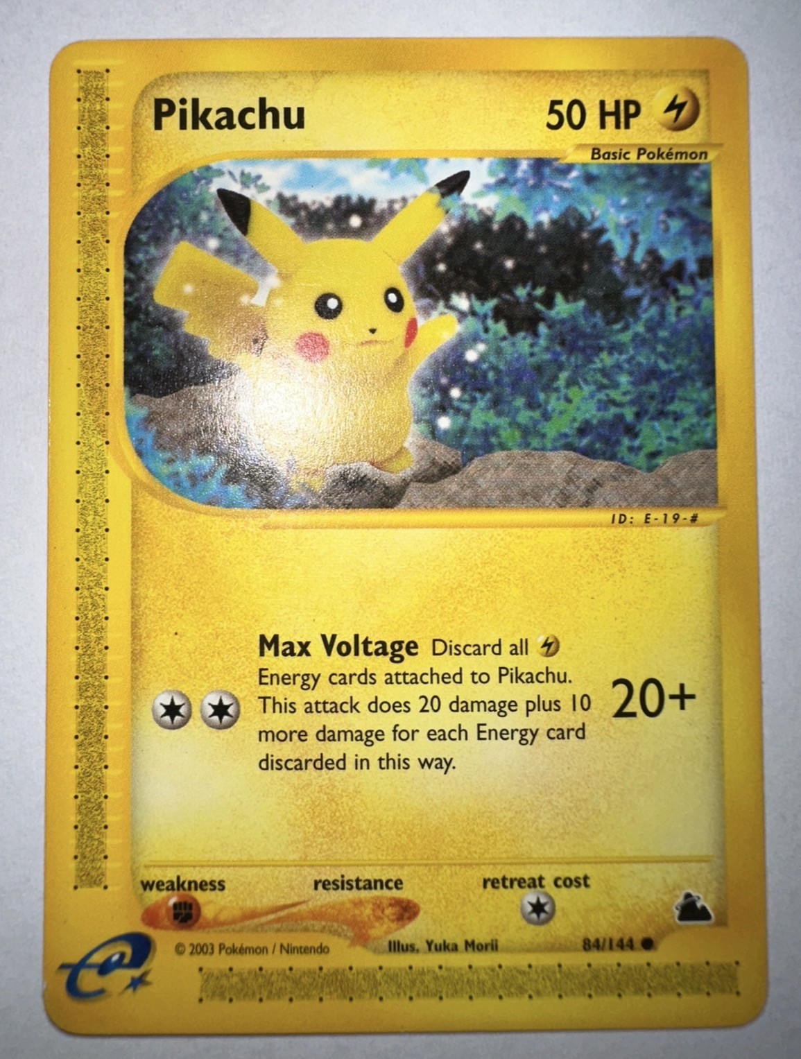 Pokemon TCG Pikachu Skyridge 84/144 COMMON English LP Vintage Yuka Morii Pokemon TCG Pikachu Skyridge 84/144 COMMON English LP Vintage Yuka Morii