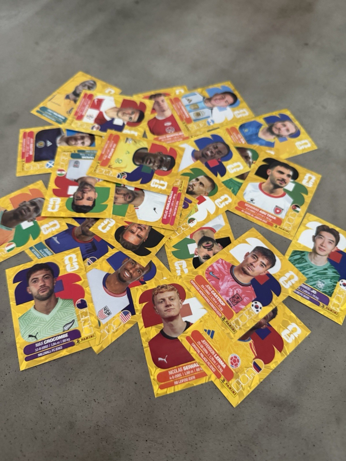 2026 Panini FIFA World Cup GOLD Crumple 24 Sticker Lot NO DUPLICATES RARE