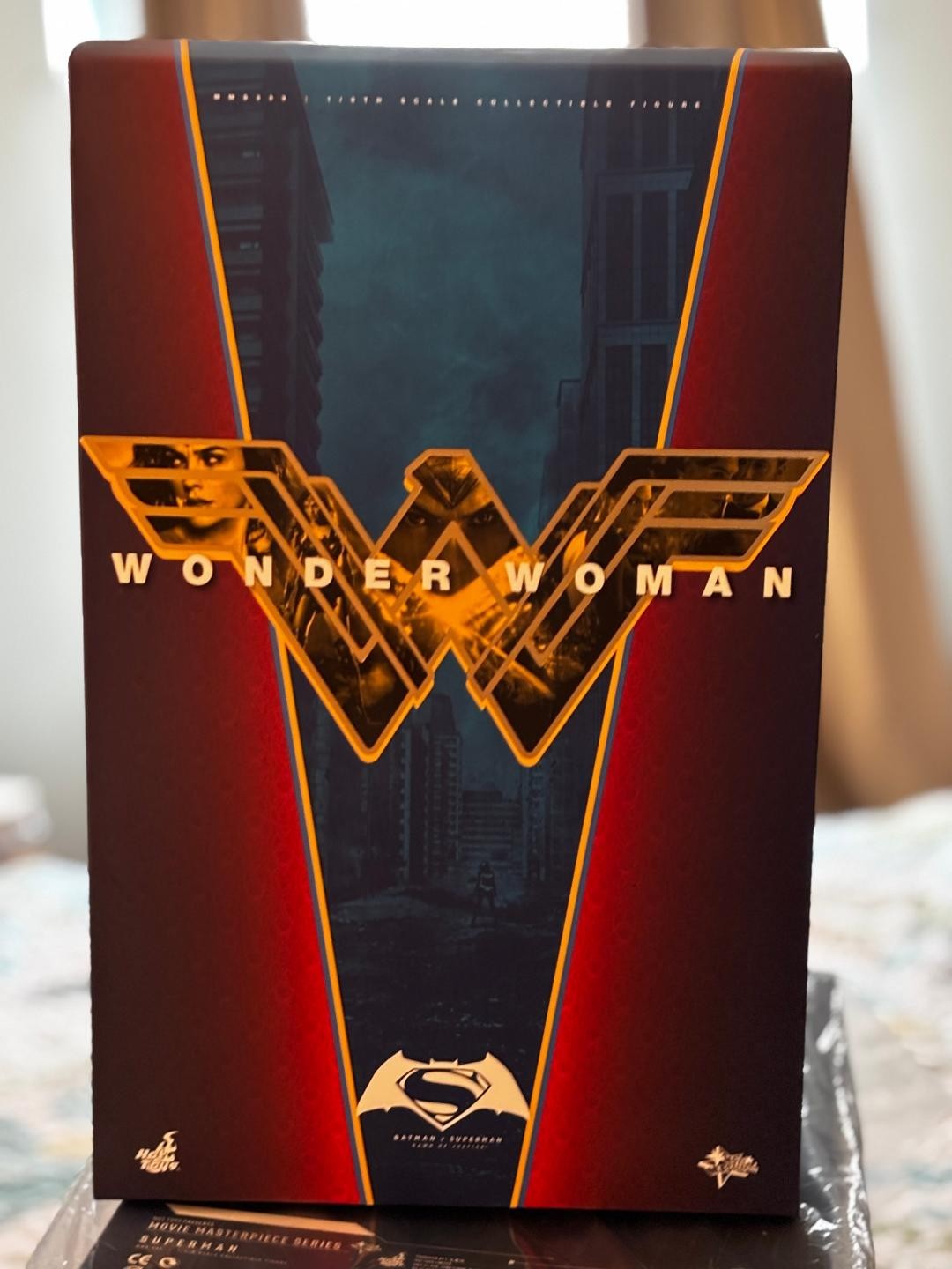 Hot Toys MMS359 Batman vs Superman: Dawn of Justice Wonder Woman Action Figure