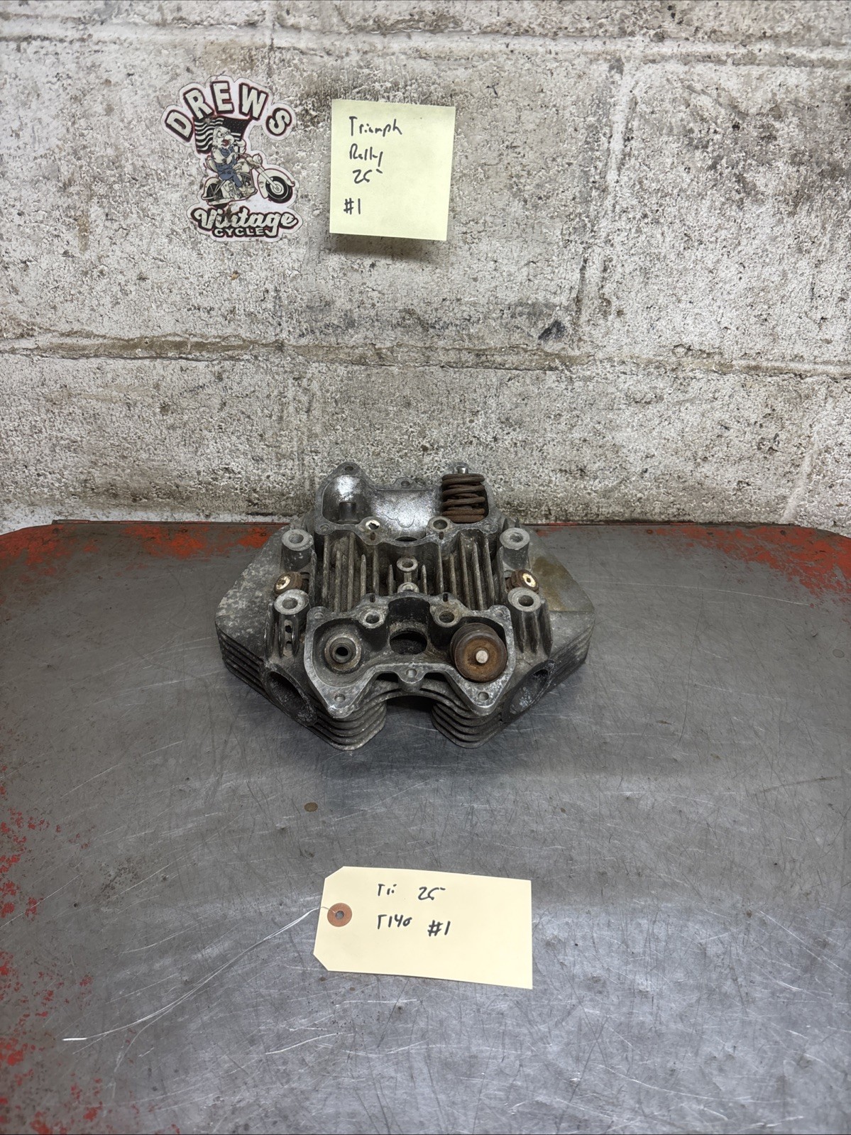 Vintage 1973 - 1977 Triumph T140 Bonneville 10 Bolt Cylinder Head Assembly