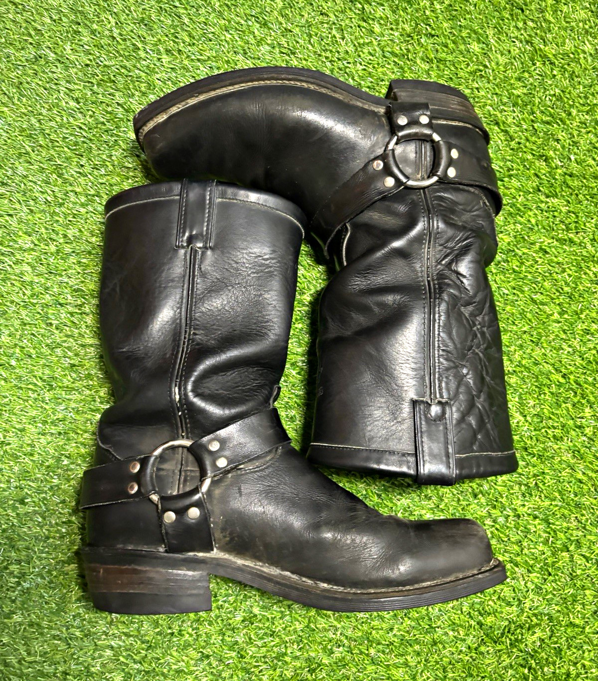 10.5 made in USA Chippewa Men’s Black Leather Pull-On Harness Biker Boots