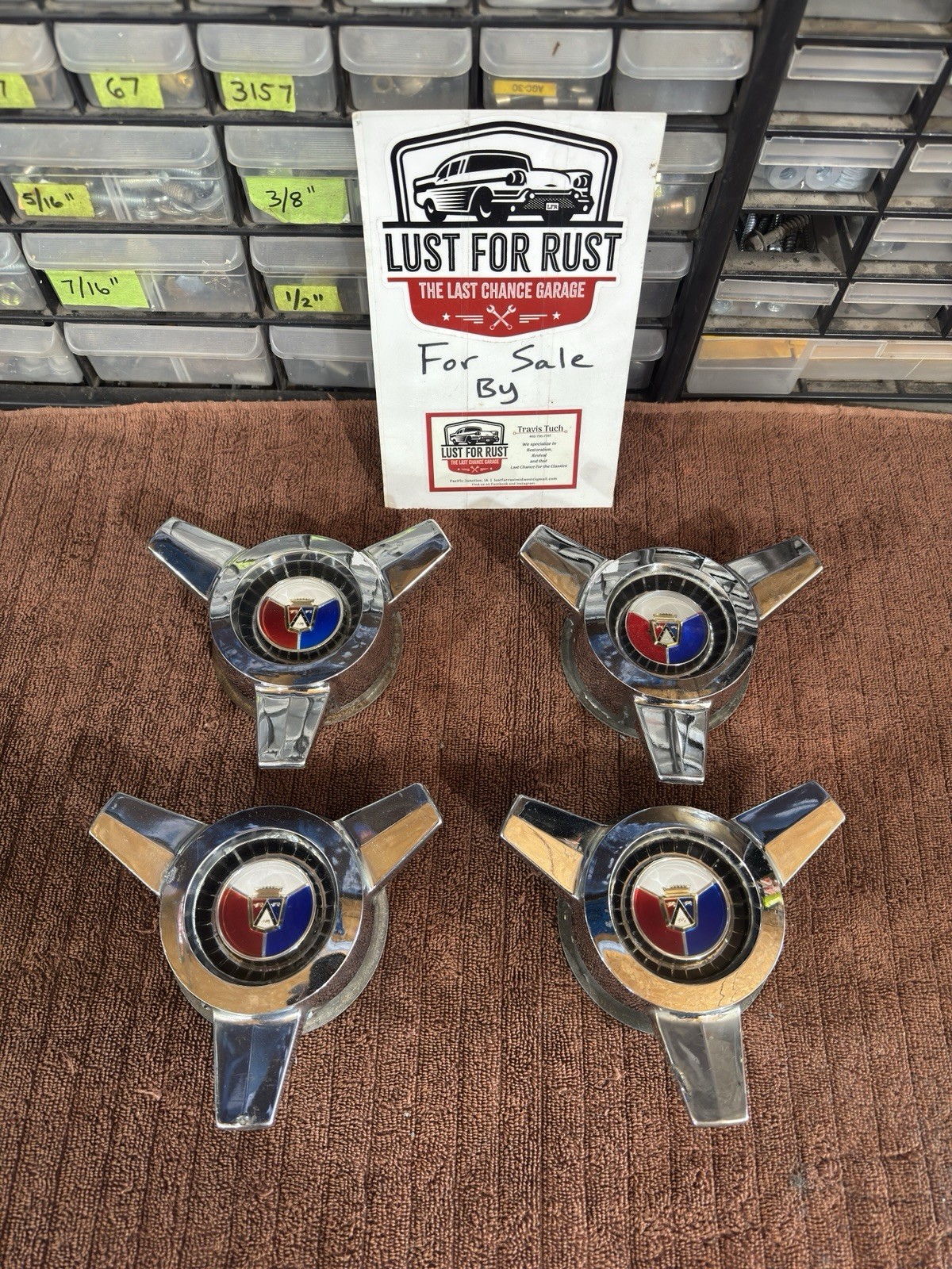 1963-1964 Ford Galaxie 500XL Hubcap Spinners