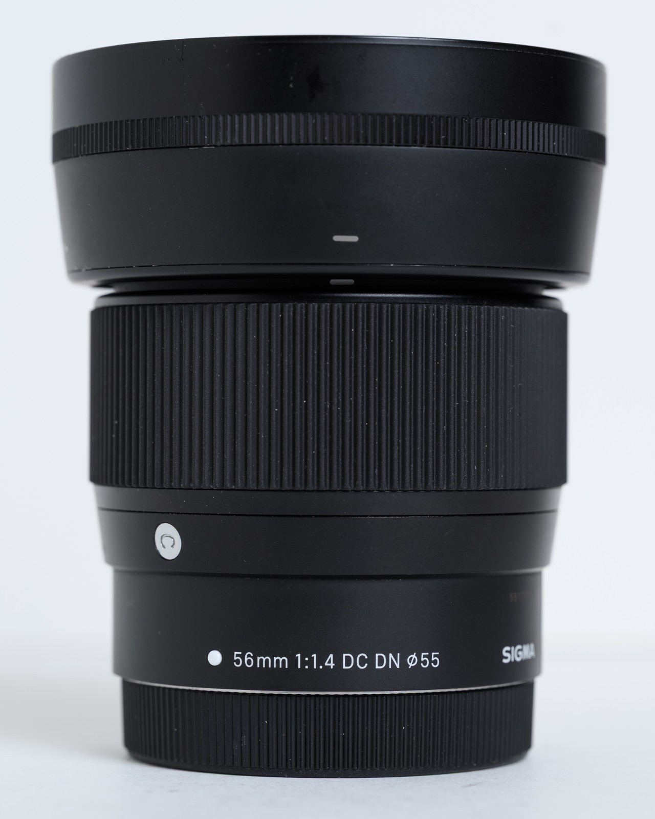 [EXCELLENT] Sigma 56mm f/1.4 DC DN Lens for Canon EF-M - VERY SHARP