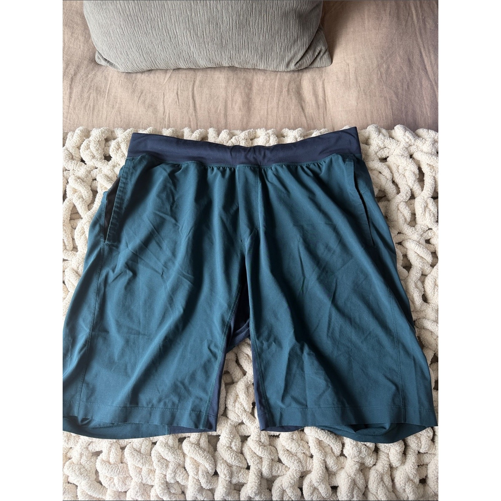 Lululemon Men’s 9” Linerless Shorts Teal Blue XL