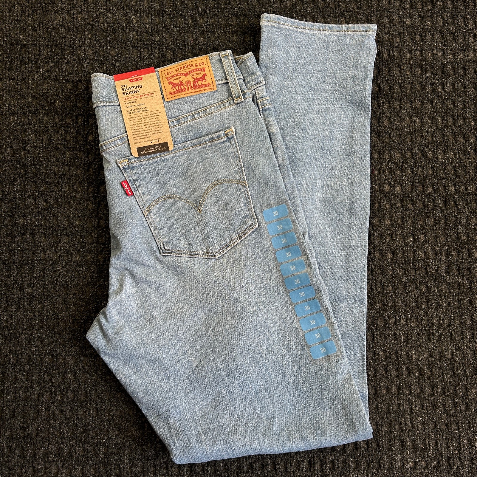 Levi’s Women’s 311 Shaping Skinny Jeans 30 x 30 NEW Light Wash Stellar Stretch
