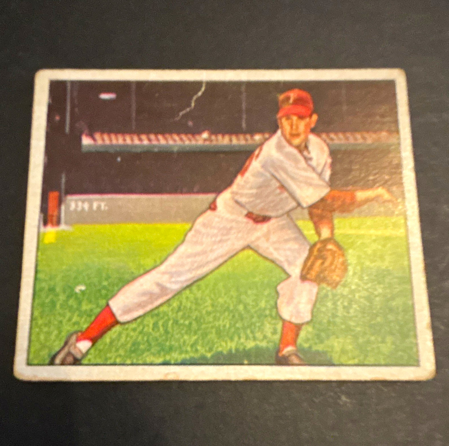 Bowman 1950 #32 Robin Roberts Philadelphia Phillies MLB Base Set Card HOF