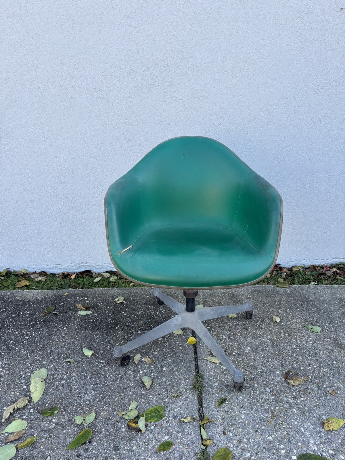 Vintage MCM Herman Miller Eames Fiberglass Chair Upholstered Mid Century Modern