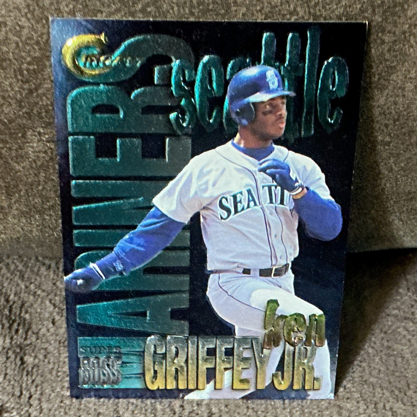 Fleer/SkyBox 1997 Skybox Circa Boss (TRUE) Super Boss Ken Griffey Jr #6 Mariners