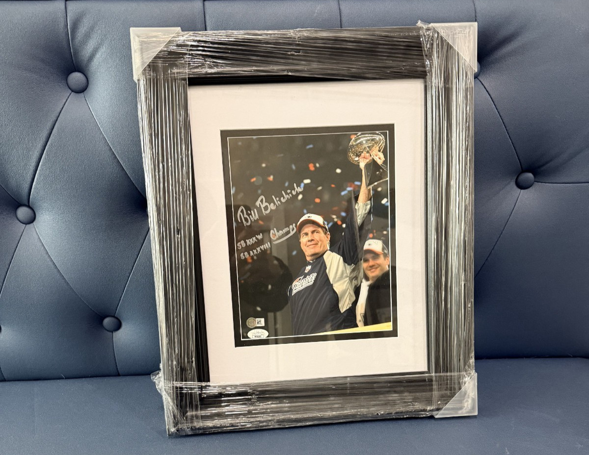 Bill Belichick Signed 8x10 Framed Photo w/ Lombardi Trophy SB XXXVI XXXVIII JSA 