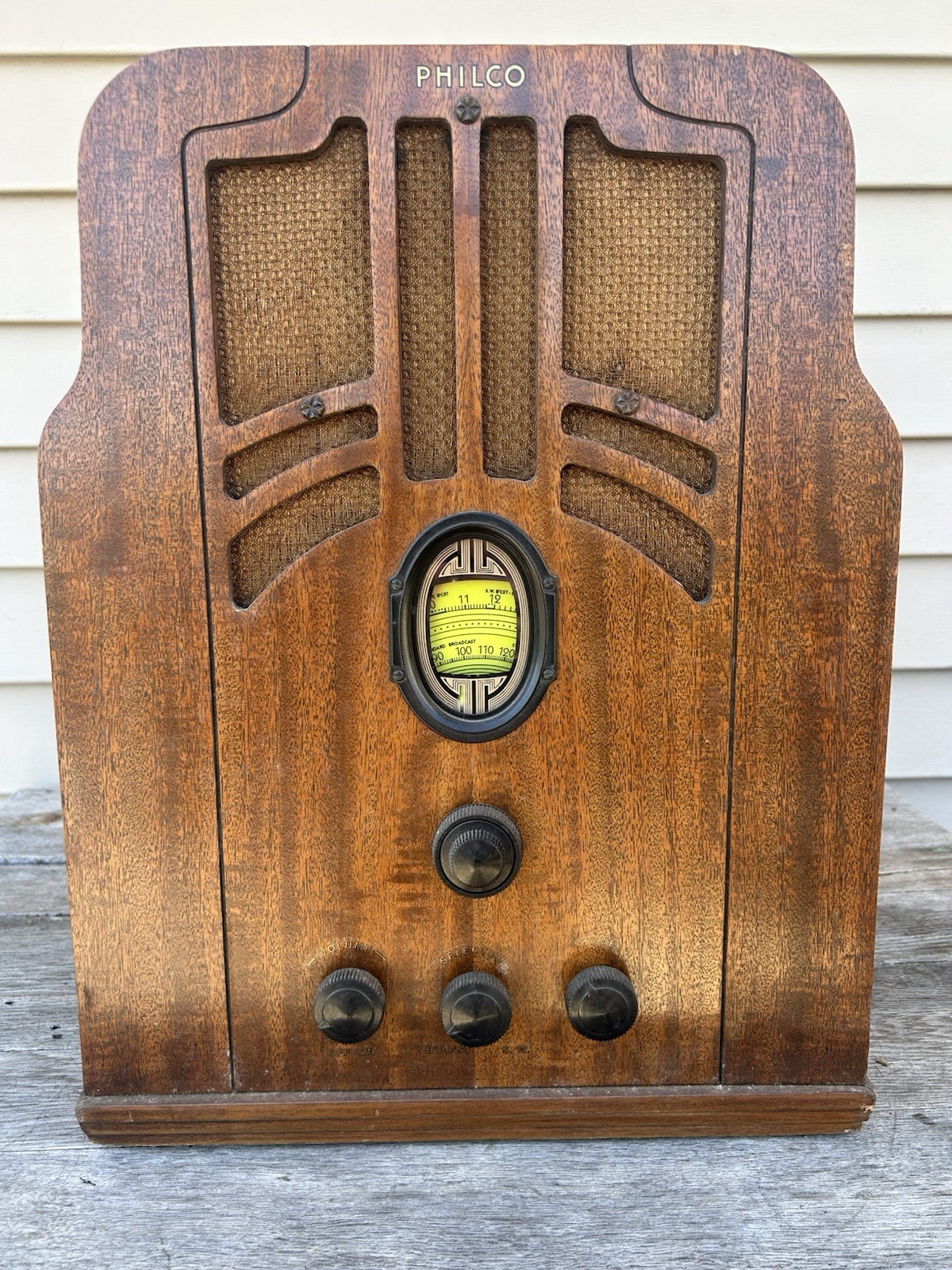 Antique 1935 Philco Model 610 Wood Superheterodyne Tombstone Tube Radio WORKS Antique 1935 Philco Model 610 Wood Superheterodyne Tombstone Tube Radio WORKS