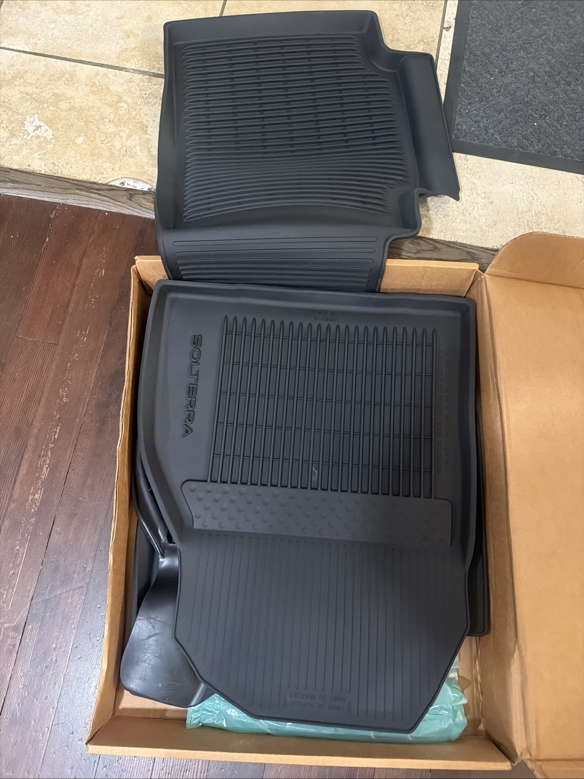 2023-2025 Subaru Solterra All Weather Rubber Floor Liners oem new PT908422310 2023-2025 Subaru Solterra All Weather Rubber Floor Liners oem new PT908422310