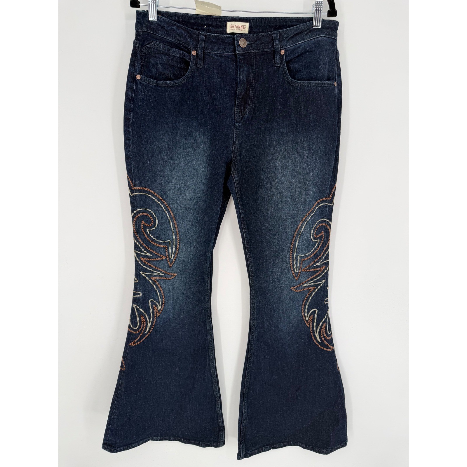 SHYANNE DARK WASH MID-RISE EMBROIDERED FLARE JEANS NWT 34 WESTERN COWGIRL RODEO