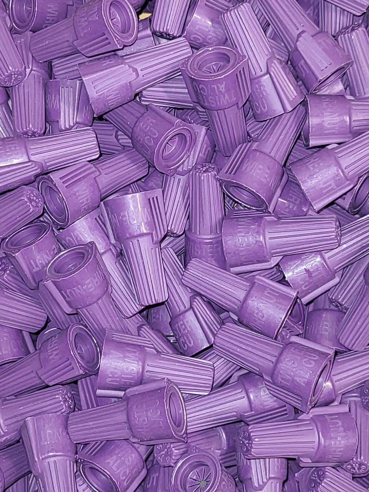 Ideal Al/Cu Purple Winged Wire Connectors Aluminum/Copper 30-265 Choose Quantity Ideal Al/Cu Purple Winged Wire Connectors Aluminum/Copper 30-265 Choose Quantity