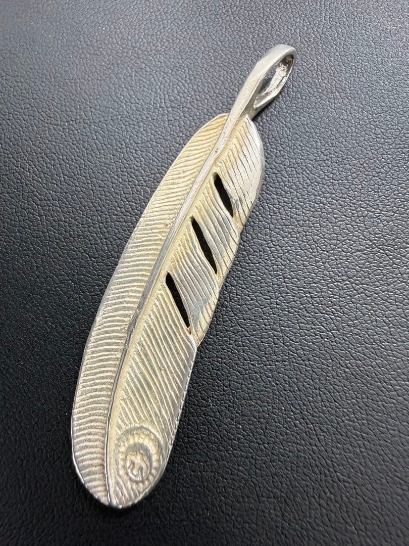Goro\'s Men Accessory Feather Pendant Top Silver VHTF Designer Collection Popular