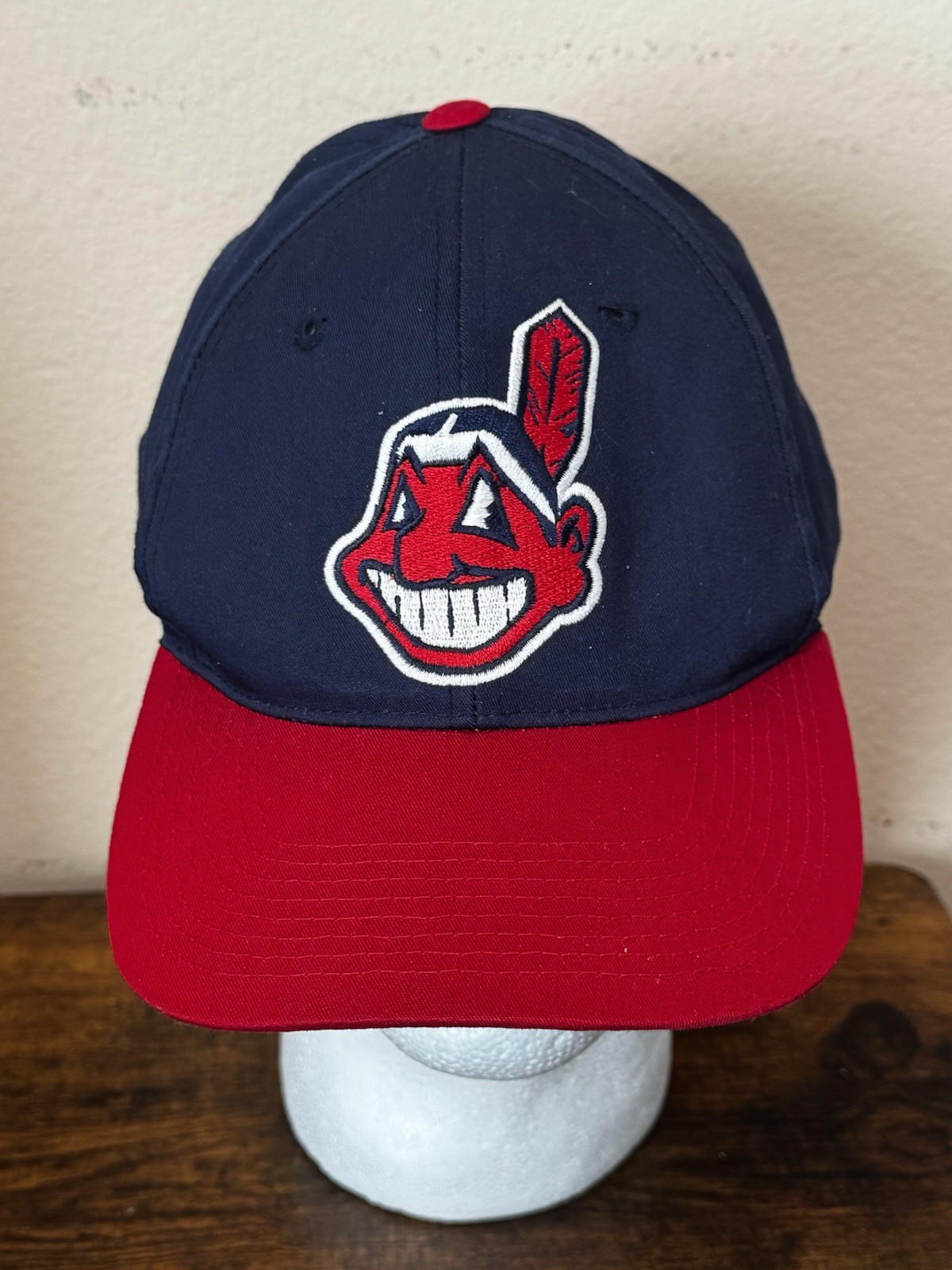 Vintage Cleveland Indians Outdoor Cap Adjustable SnapBack Hat Wahoo Size M/L Vintage Cleveland Indians Outdoor Cap Adjustable SnapBack Hat Wahoo Size M/L