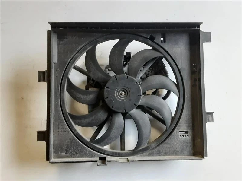 2011-2015 Nissan Juke Radiator Cooling Fan Motor Assembly OEM