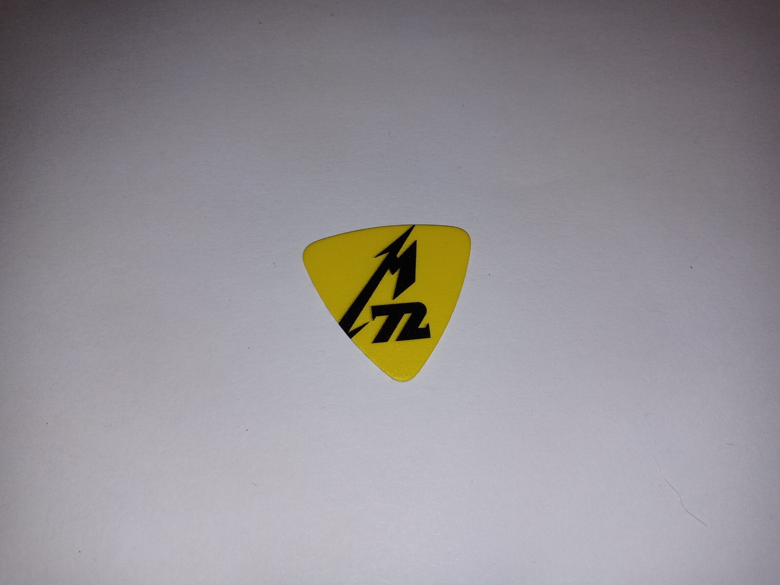 METALLICA Soldier Field 72 Seasons 2024 Concert Tour Yel Bass GUITAR PICK METALLICA Soldier Field 72 Seasons 2024 Concert Tour Yel Bass GUITAR PICK