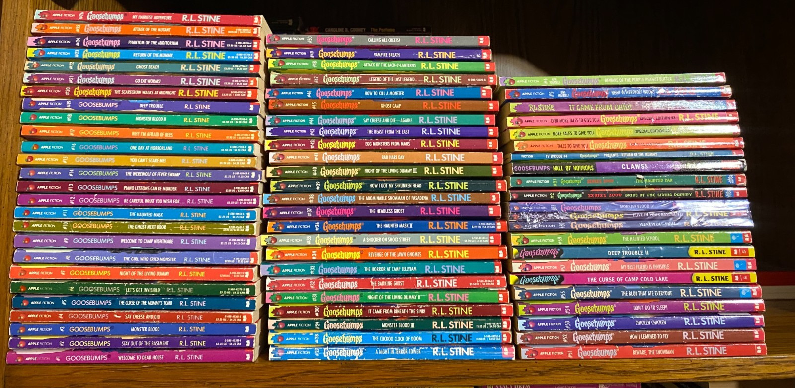 Goosebumps Complete Series Vol 1-62 R.L. Stine Most 1st Printing + 10 Extras Goosebumps Complete Series Vol 1-62 R.L. Stine Most 1st Printing + 10 Extras