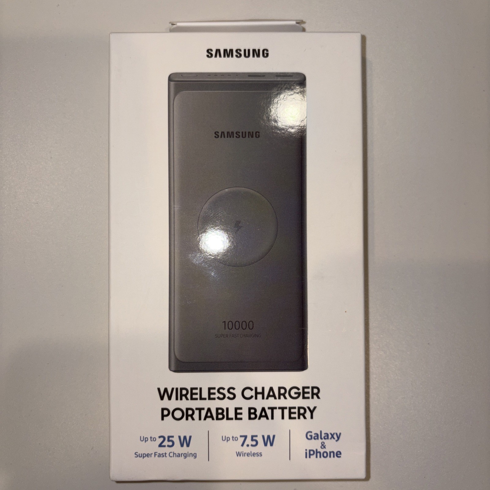 Samsung 2in1 Portable Fast Charge Wireless Charger Power Bank 10000mAh Gray Samsung 2in1 Portable Fast Charge Wireless Charger Power Bank 10000mAh Gray