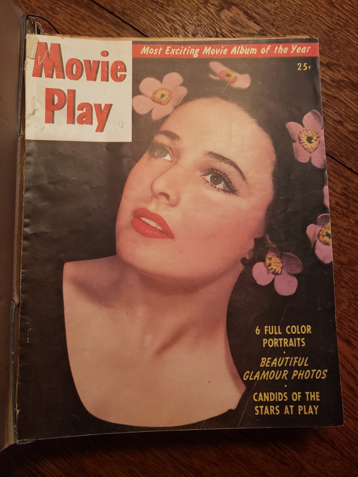 Lot of 14 Movie Play Magazines From The 1940\'s in excellent condition in holder Lot of 14 Movie Play Magazines From The 1940\'s in excellent condition in holder