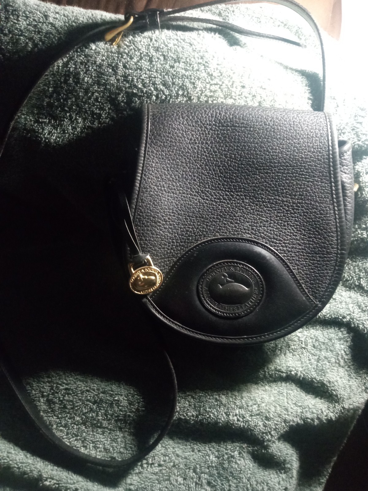 Dooney Bourke Vintage Pebble Leather Crossbody Handbag Shoulder Bag