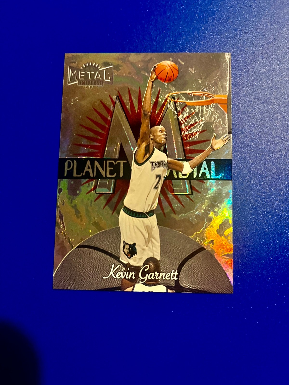 🔥  1997-98 SKYBOX METAL UNIVERSE - PLANET METAL 🔥 Kevin Garnett #8
