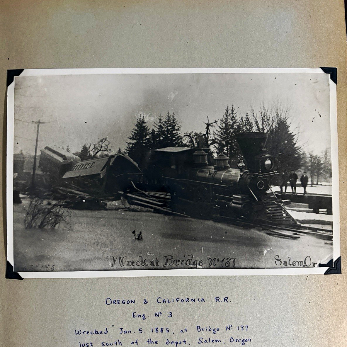 1885 Oregon & California Railroad Train Wreck Salem Photo Eng No 3 Antique 10x6