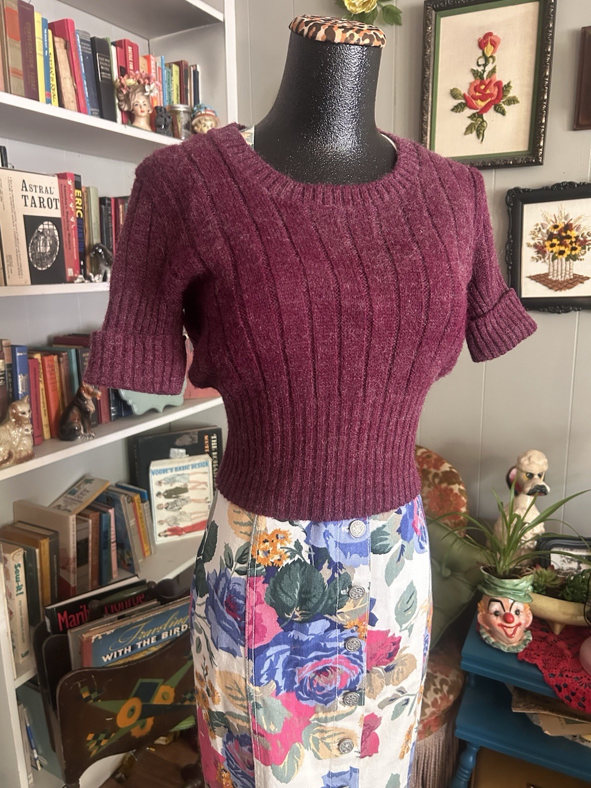 Vtg Pandora Sweater Mohair Fitted Crop Pinup 50s Mod Maroon XS Soft Cute Vtg Pandora Sweater Mohair Fitted Crop Pinup 50s Mod Maroon XS Soft Cute
