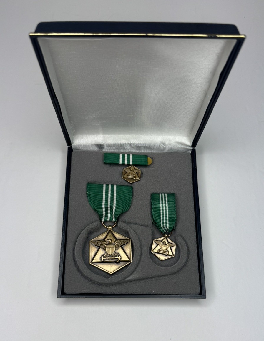 Navy Civilian Service Commendation Medal Mini Ribbon and Pin with Case BRAND NEW