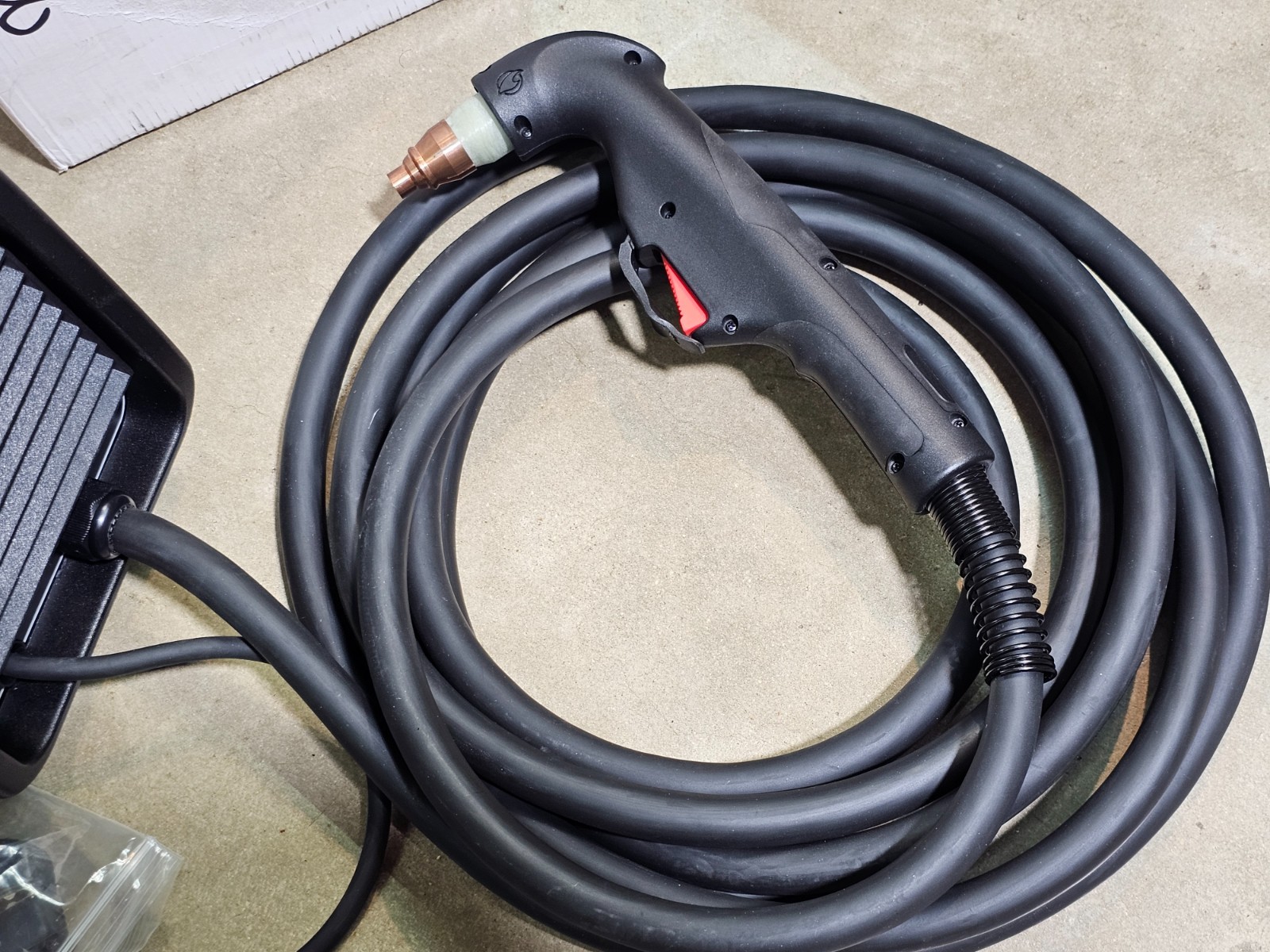 Snap-On 20i Plasma Cutter Fitted Fitted with a HYPERTHERM Torch CHEAPER PARTS