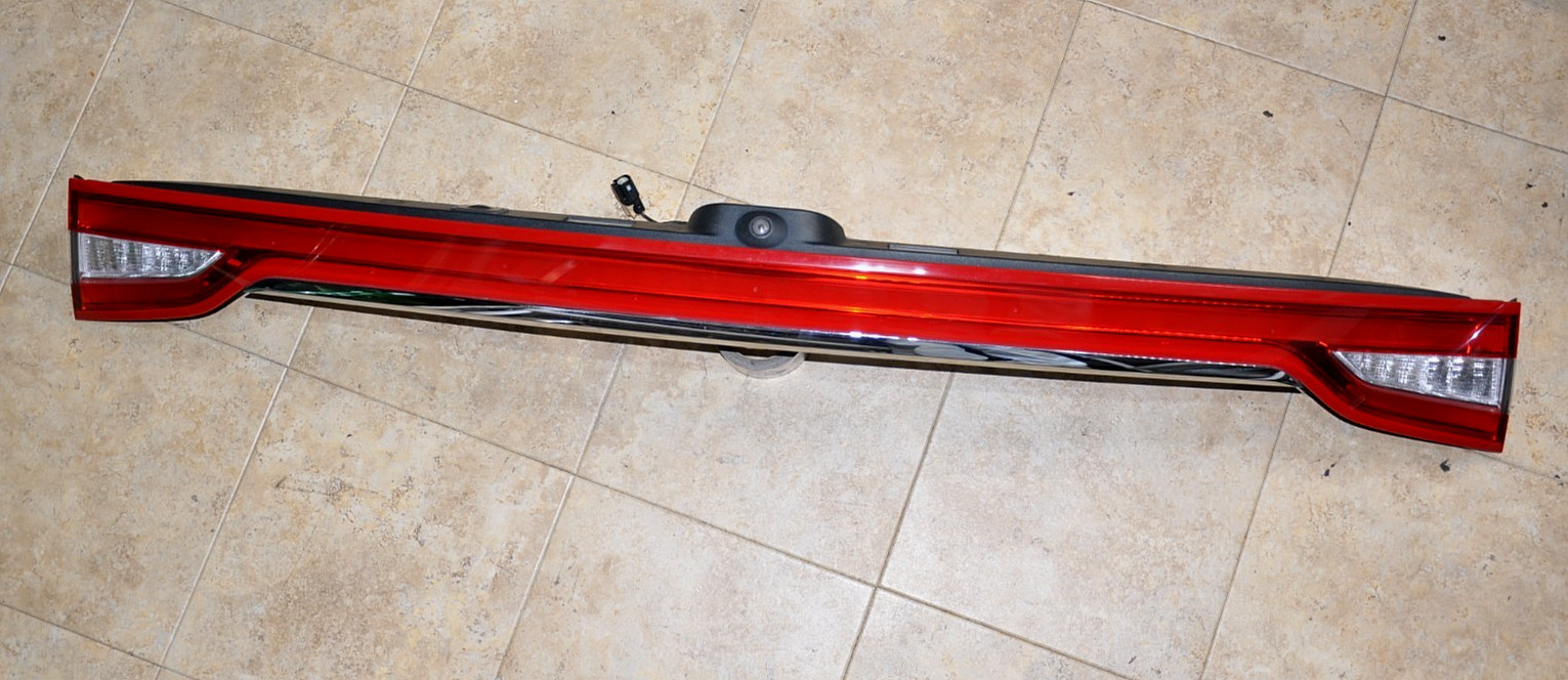 🚘▶️ 16 - 18 LINCOLN MKX Rear Center Trunk LED Taillight Light Lamp W/Camera OEM